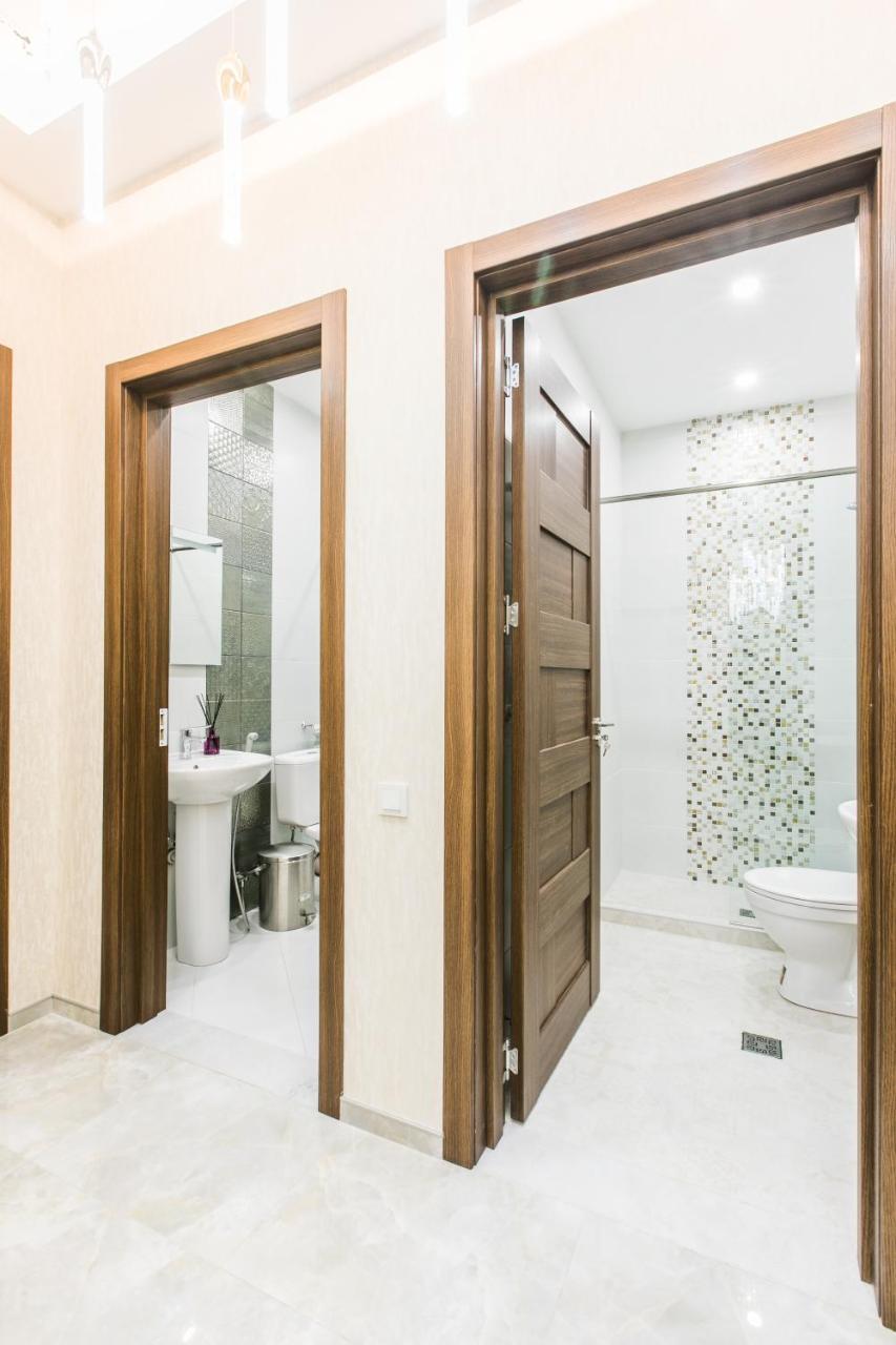 Sweet Home 6 Vip At Rustaveli Avenue Tbilisi Exterior photo