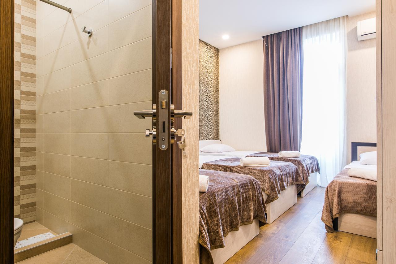 Sweet Home 6 Vip At Rustaveli Avenue Tbilisi Exterior photo